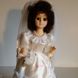 Brinn musical calendar doll